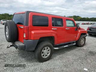 2006 Hummer H3 with VIN 5GTDN136068260233, listed as a Copart auction lot 70029684 with 252,222 mi miles and Salvage Title. Bid and sale history available at carsss.com. Image 3.