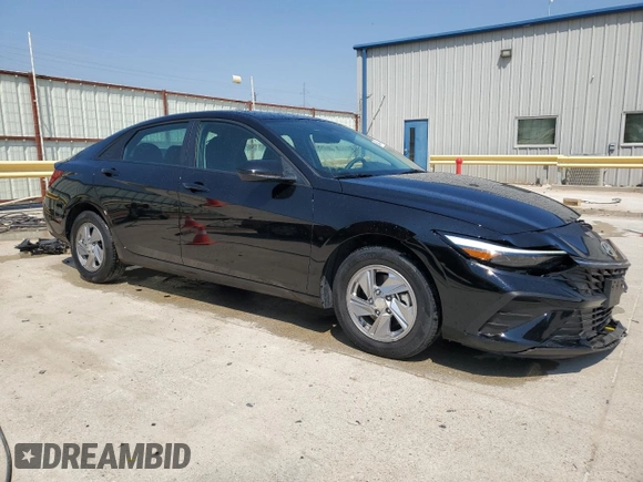 2024 Hyundai Elantra SE with VIN KMHLL4DGXRU743141, listed as a Copart auction lot 68490424 with 3,517 mi miles and Clean Title. Bid and sale history available at DreamBid. Image 4.