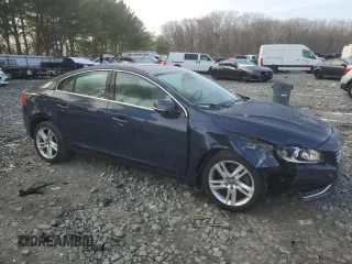 2015 Volvo S60 T5 Drive-E Premier z VIN YV126MFB2F2304526, wystawiony jako Copart lot #86641134 z przebiegiem 79 551 mil mil oraz Szkoda całkowita • Salvage title. Historia ofert i sprzedaży dostępna na DreamBid. Obrazek 4.
