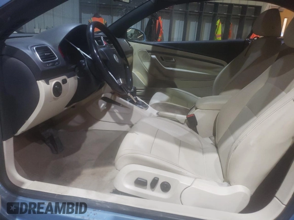 2007 Volkswagen Eos 2.0T with VIN WVWBA71F47V044596, listed as a Copart auction lot 48430555 with 88,401 mi miles and Salvage Title. Bid and sale history available at DreamBid. Image 7.