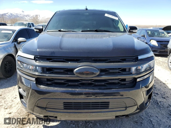 2024 Ford Expedition Max XLT z VIN 1FMJK1J89REA18081, wystawiony jako Copart lot #50258155 z przebiegiem 30 838 mil mil oraz Szkoda całkowita • Salvage title. Historia ofert i sprzedaży dostępna na DreamBid. Obrazek 5.