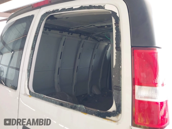 2021 Chevrolet Express Cargo with VIN 1GCWGAFP1M1234342, listed as a IAAI auction lot 42112125 with 118,410 mi miles and . Bid and sale history available at DreamBid. Image 17.