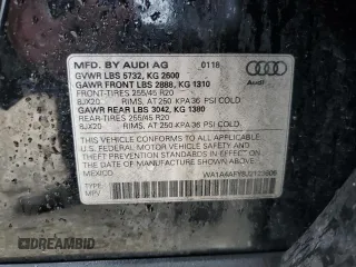 2018 Audi SQ5 Premium Plus z VIN WA1A4AFY8J2123606, wystawiony jako Copart lot #55566815 z przebiegiem 105 113 mil mil oraz Szkoda całkowita • Salvage title. Historia ofert i sprzedaży dostępna na DreamBid. Obrazek 13.