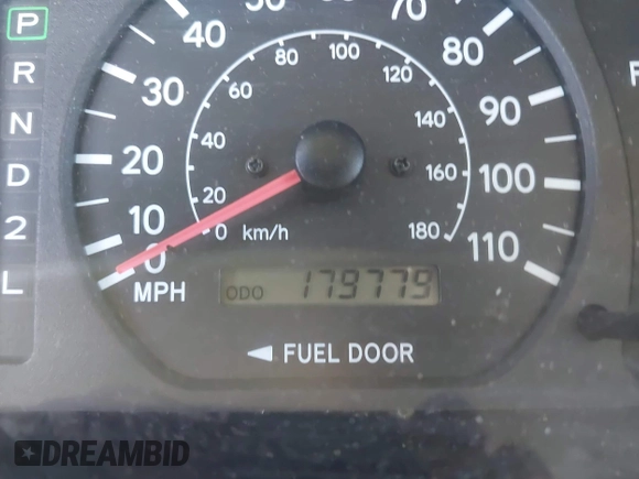 2000 Toyota Sienna LE with VIN 4T3ZF13C8YU290688, listed as a IAAI auction lot 42397204 with 179,779 mi miles and . Bid and sale history available at DreamBid. Image 7.