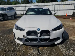 2023 BMW i4 eDrive40 with VIN WBY73AW04PFP24525, listed as a Copart auction lot 60928733 with 13,618 mi miles. Bid and sale history available at carsss.com. Image 5.
