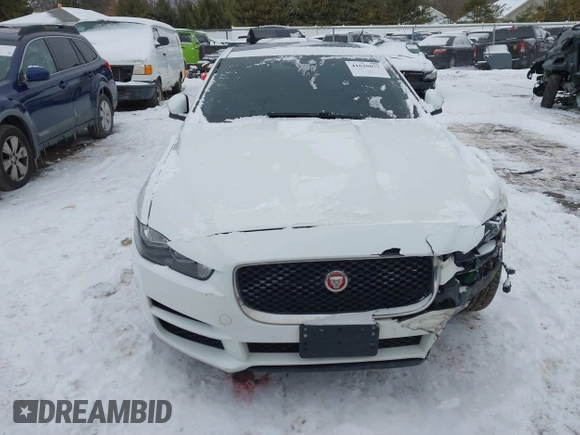 2017 Jaguar XE 25t z VIN SAJAR4BG4HA966709, wystawiony jako IAAI lot #41620077 z przebiegiem 91 859 mil mil oraz . Historia ofert i sprzedaży dostępna na DreamBid. Obrazek 12.