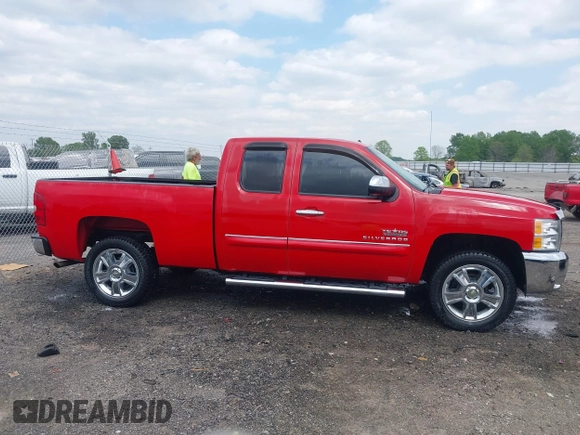2012 Chevrolet Silverado 1500 LT with VIN 1GCRCSE09CZ131494, listed as a IAAI auction lot 42043422 with 124,162 mi miles. Bid and sale history available at carsss.com. Image 14.
