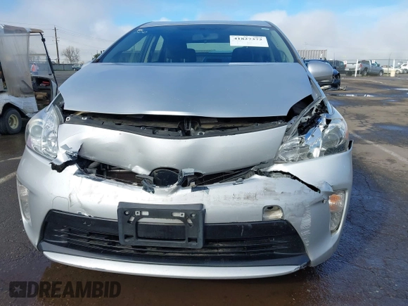 2015 Toyota Prius Four with VIN JTDKN3DUXF0482915, listed as a IAAI auction lot 41827372 with 125,830 mi miles. Bid and sale history available at carsss.com. Image 6.