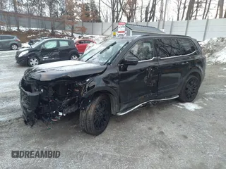 2022 Kia Telluride SX with VIN 5XYP5DHC8NG221725, listed as a IAAI auction lot 38312817 with Not Provided miles and . Bid and sale history available at carsss.com. Image 2.