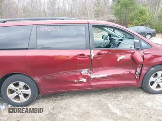 2011 Toyota Sienna LE AAS with VIN 5TDKK3DC3BS034894, listed as a IAAI auction lot 41983614 with 217,308 mi miles. Bid and sale history available at carsss.com. Image 6.