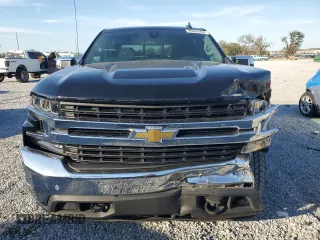 2021 Chevrolet Silverado 1500 LT with VIN 3GCUWCED8MG108199, listed as a Copart auction lot 86664204 with 60,183 mi miles and Salvage Title. Bid and sale history available at DreamBid. Image 5.