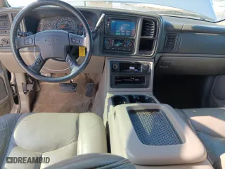 2005 Chevrolet Suburban Z71 with VIN 3GNFK16Z65G129807, listed as a Copart auction lot 51466145 with 242,555 mi miles and Salvage Title. Bid and sale history available at carsss.com. Image 8.