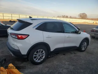2020 Ford Escape SE with VIN 1FMCU9G69LUC02425, listed as a Copart auction lot 89215585 with 101,876 mi miles and Clean Title. Bid and sale history available at DreamBid. Image 3.