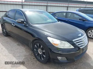 2009 Hyundai Genesis with VIN KMHGC46E09U023070, listed as a IAAI auction lot 41940565 with 152,028 mi miles. Bid and sale history available at carsss.com. Image 1.