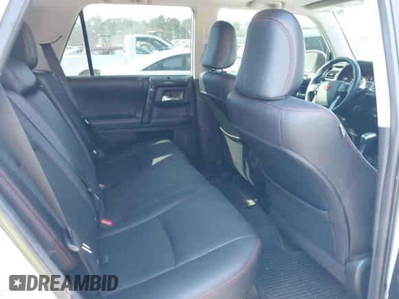 2018 Toyota 4Runner SR5 with VIN JTEBU5JR7J5499547, listed as a IAAI auction lot 41617120 with 97,668 mi miles. Bid and sale history available at carsss.com. Image 8.