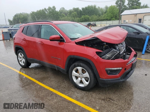 2019 Jeep Compass Latitude with VIN 3C4NJCBB0KT613695, listed as a Copart auction lot 61493135 with 103,602 mi miles and Salvage title. Bid and sale history available at DreamBid. Image 4.