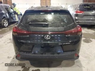 2025 Lexus UX with VIN JTHUCJDH8S2003698, listed as a IAAI auction lot 41368424 with 1,111 mi miles. Bid and sale history available at carsss.com. Image 16.