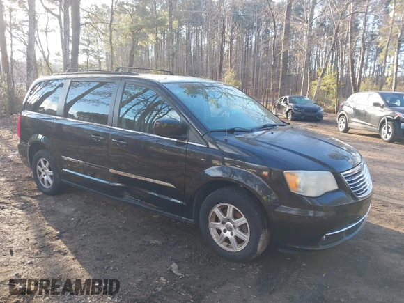 2012 Chrysler Town & Country Touring with VIN 2C4RC1BG0CR212650, listed as a IAAI auction lot 41447272 with 231,658 mi miles. Bid and sale history available at carsss.com. Image 1.