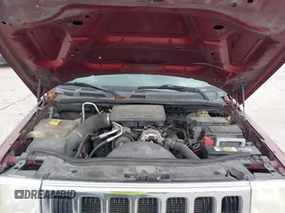 2008 Jeep Commander Sport z VIN 1J8HG48K48C175446, wystawiony jako IAAI lot #42206365 z przebiegiem 199 996 mil mil oraz . Historia ofert i sprzedaży dostępna na DreamBid. Obrazek 10.