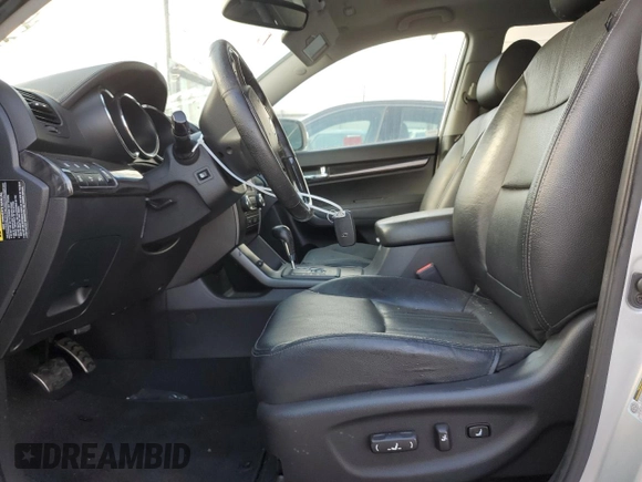 2012 Kia Sorento SX with VIN 5XYKWDA29CG302920, listed as a Copart auction lot 56237235 with 137,998 mi miles and Salvage title. Bid and sale history available at DreamBid. Image 7.