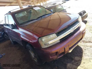 2007 Chevrolet TrailBlazer LT with VIN 1GNDT13S172236786, listed as a IAAI auction lot 41863049 with 152,409 mi miles. Bid and sale history available at carsss.com. Image 1.