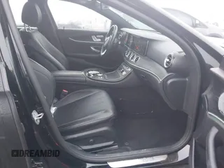 2018 Mercedes-Benz E 400 with VIN WDDZH6GB5JA430425, listed as a IAAI auction lot 41624665 with 81,100 mi miles and . Bid and sale history available at DreamBid. Image 5.