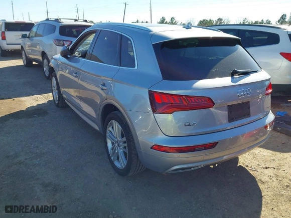 2019 Audi Q5 Premium Plus with VIN WA1BNAFY4K2051774, listed as a IAAI auction lot 41614706 with 17,941 mi miles. Bid and sale history available at carsss.com. Image 3.