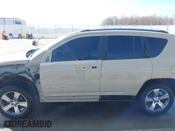 2017 Jeep Compass High Altitude with VIN 1C4NJCEB0HD200251, listed as a IAAI auction lot 41794163 with 141,419 mi miles and . Bid and sale history available at DreamBid. Image 15.