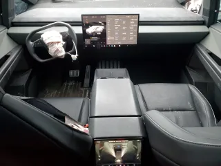 2024 Tesla Cybertruck Cyberbeast с VIN 7G2CEHEE6RA036074, выставлен на аукционе Copart как лот 46447905 с пробегом 5 909 миль миль и Списание • Salvage title. История ставок и продаж доступна на DreamBid. Изображение 8.