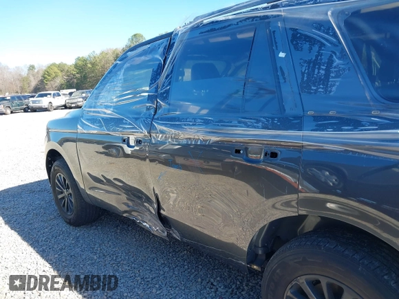 2021 Ford Expedition XLT with VIN 1FMJU1HT8MEA75501, listed as a IAAI auction lot 41212610 with 32,322 mi miles and . Bid and sale history available at DreamBid. Image 18.