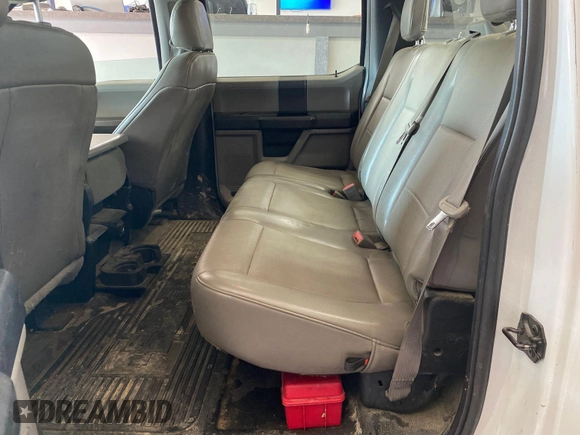2019 Ford F-350 Platinum с VIN 1FT7W3BTXKED68083, выставлен на аукционе IAAI как лот 42602897 с пробегом 201 348 миль миль и . История ставок и продаж доступна на DreamBid. Изображение 39.