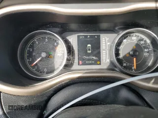 2016 Jeep Cherokee Latitude with VIN 1C4PJLCB6GW351528, listed as a Copart auction lot 42636645 with 93,190 mi miles and Salvage Title. Bid and sale history available at carsss.com. Image 9.