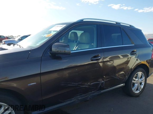 2012 Mercedes-Benz M 350 with VIN 4JGDA5HB6CA002203, listed as a IAAI auction lot 42587288 with 98,738 mi miles and . Bid and sale history available at DreamBid. Image 14.