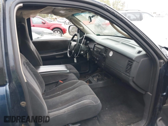 2002 Dodge Dakota Sport with VIN 1B7GL32X12S561414, listed as a IAAI auction lot 42060300 with 235,957 mi miles. Bid and sale history available at carsss.com. Image 5.