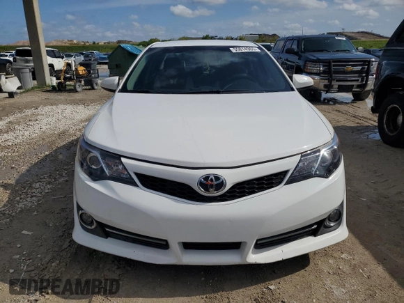 2013 Toyota Camry L with VIN 4T1BF1FK0DU241346, listed as a Copart auction lot 55814965 with 128,745 mi miles and Clean Title. Bid and sale history available at DreamBid. Image 5.