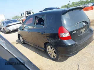 2007 Honda Fit Sport with VIN JHMGD38687S033127, listed as a IAAI auction lot 42722884 with 174,818 mi miles and . Bid and sale history available at DreamBid. Image 3.