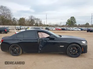 2015 BMW 7 Series 740i с VIN WBAYA6C58FD826880, выставлен на аукционе IAAI как лот 41360429 с пробегом 125 130 миль миль и . История ставок и продаж доступна на DreamBid. Изображение 14.
