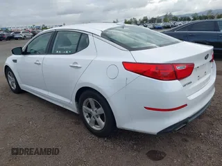 2015 Kia Optima LX with VIN KNAGM4A77F5622299, listed as a IAAI auction lot 42068196 with 200,908 mi miles. Bid and sale history available at carsss.com. Image 3.