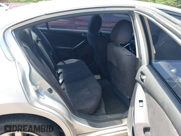 2011 Nissan Altima S with VIN 1N4AL2AP8BN470873, listed as a IAAI auction lot 42135060 with 171,894 mi miles and . Bid and sale history available at carsss.com. Image 8.