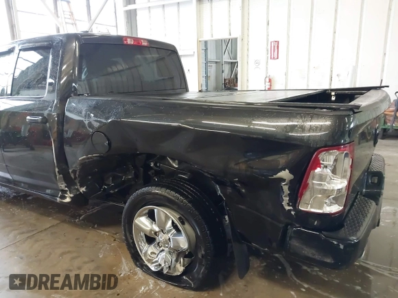 2015 Ram 1500 Express with VIN 1C6RR7FT5FS718011, listed as a IAAI auction lot 41556934 with 164,266 mi miles and . Bid and sale history available at DreamBid. Image 6.