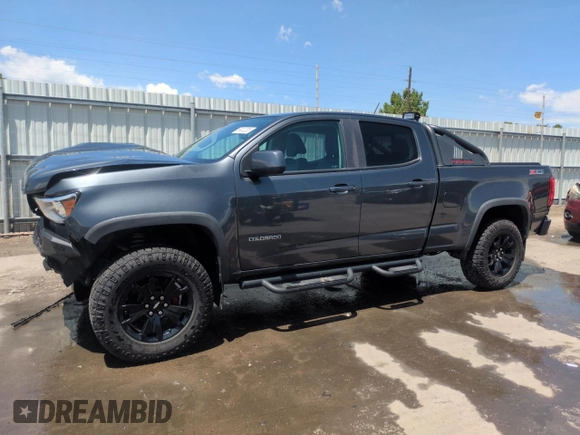 2016 Chevrolet Colorado 4WD Z71 z VIN 1GCGTDE38G1362968, wystawiony jako Copart lot #58412235 z przebiegiem 114 030 mil mil oraz Szkoda całkowita • Salvage title. Historia ofert i sprzedaży dostępna na DreamBid. Obrazek 1.