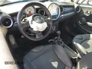 2011 MINI Hardtop S with VIN WMWSV3C57BTY13899, listed as a Copart auction lot 55802555 with 73,012 mi miles and Salvage title. Bid and sale history available at DreamBid. Image 8.