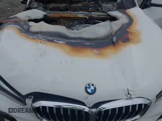 2019 BMW X5 xDrive50i с VIN 5UXJU2C5XKLN64637, выставлен на аукционе IAAI как лот 42182077 с пробегом Не указан миль и . История ставок и продаж доступна на DreamBid. Изображение 10.