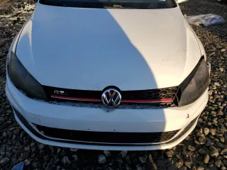 2015 Volkswagen Golf GTI S with VIN 3VW5T7AUXFM005118, listed as a Copart auction lot 81029484 with 161,939 mi miles and Salvage Title. Bid and sale history available at carsss.com. Image 11.