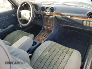 1986 Mercedes-Benz 560 with VIN WDBBA48D1GA037209, listed as a Copart auction lot 75417834 with 123,910 mi miles and Salvage Title. Bid and sale history available at carsss.com. Image 8.