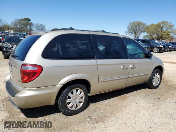 2005 Chrysler Town & Country Touring with VIN 2C4GP54L55R558192, listed as a Copart auction lot 50527635 with 204,649 mi miles and Salvage Title. Bid and sale history available at carsss.com. Image 3.