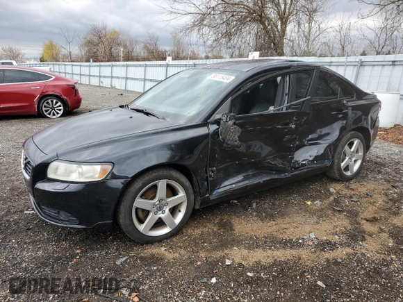 2011 Volvo S40 with VIN YV1672MSXB2547551, listed as a Copart auction lot 80115404 with 81,457 mi miles and Clean Title. Bid and sale history available at carsss.com. Image 1.