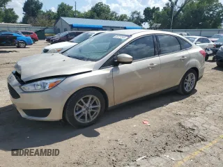 2018 Ford Focus SE z VIN 1FADP3F22JL322040, wystawiony jako Copart lot #60721245 z przebiegiem 73 872 mil mil oraz Szkoda całkowita • Salvage title. Historia ofert i sprzedaży dostępna na DreamBid. Obrazek 1.