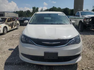 2018 Chrysler Pacifica Touring with VIN 2C4RC1DG9JR130510, listed as a Copart auction lot 63983325 with 201,474 mi miles and Clean title. Bid and sale history available at DreamBid. Image 5.