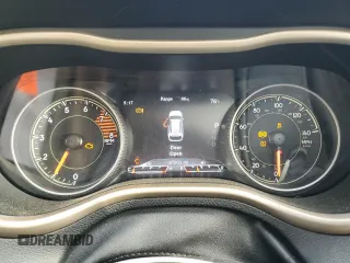2016 Jeep Cherokee Limited z VIN 1C4PJMDSXGW252280, wystawiony jako Copart lot #55637295 z przebiegiem 97 802 mil mil oraz Szkoda całkowita • Salvage title. Historia ofert i sprzedaży dostępna na DreamBid. Obrazek 9.